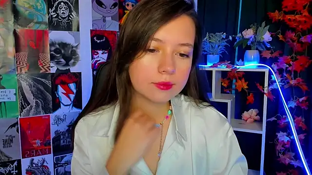 Snapshot of Lina_Brownie chatting on December 4, 2:42 am Lina Brownie online show from December 4, 2:42 am