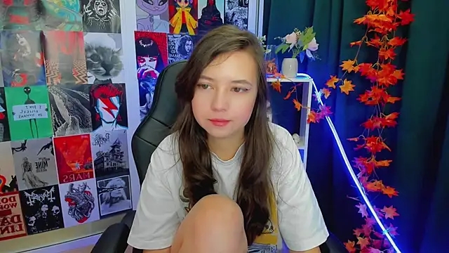 Snapshot of Lina_Brownie chatting on December 20, 2:19 am Lina Brownie online show from December 20, 2:19 am