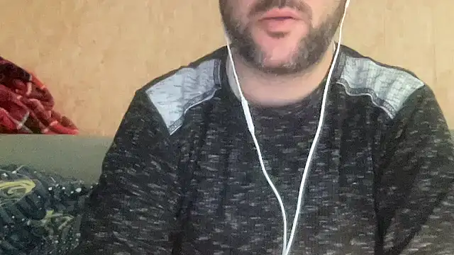 Snapshot of RedDante89 chatting on December 20, 11:43 am RedDante89 online show from December 20, 11:43 am