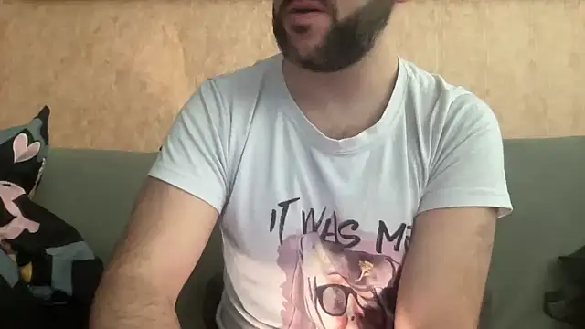 Snapshot of RedDante89 chatting on February 19, 9:06 am RedDante89 online show from February 19, 9:06 am