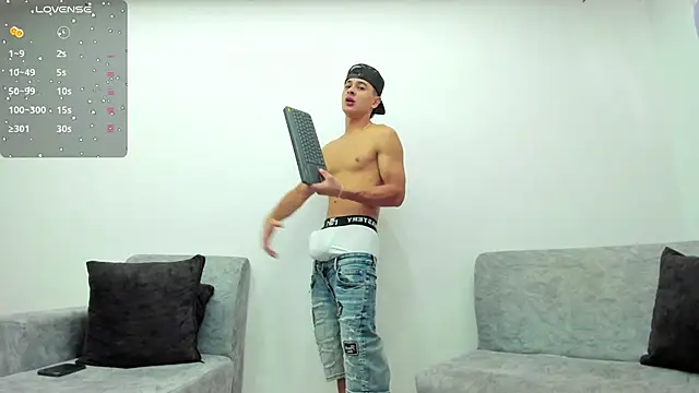 JuniorMorris  online show from February 13, 9:17 pm