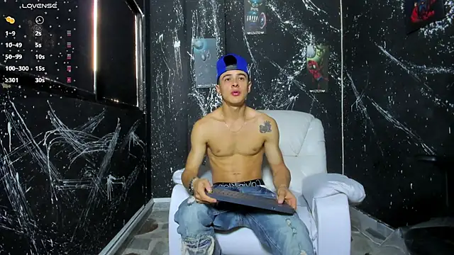 JuniorMorris  online show from September 12, 9:26 pm