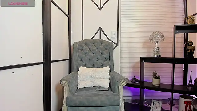 JuniorMorris  online show from September 17, 9:27 pm