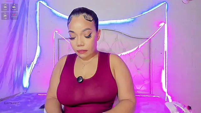 Elettrahot  online show from April 1, 5:08 am