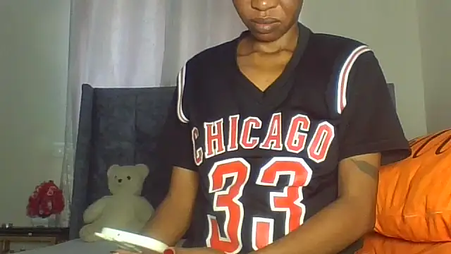 t-NaughtyLicia online show from February 16, 5:47 am