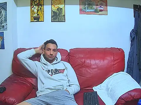 Snapshot of GiorgieUps chatting on October 7, 10:18 pm GiorgieUps online show from October 7, 10:18 pm