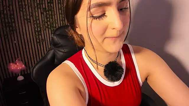 sofia 44 online show from May 15, 9:00 pm