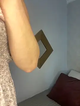 dayis butera online show from November 27, 11:45 am