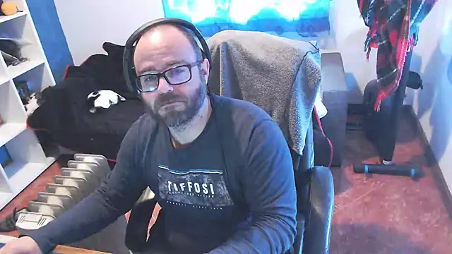 ravingr4d4 online show from March 20, 12:11 pm