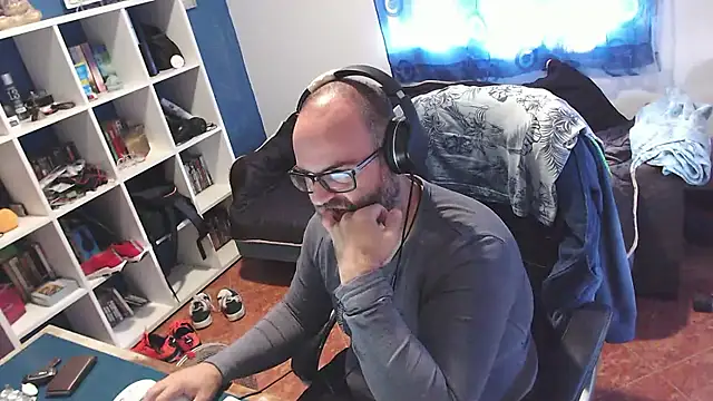 ravingr4d4 online show from October 29, 11:23 am