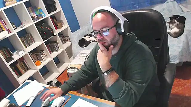 ravingr4d4 online show from February 16, 9:55 pm