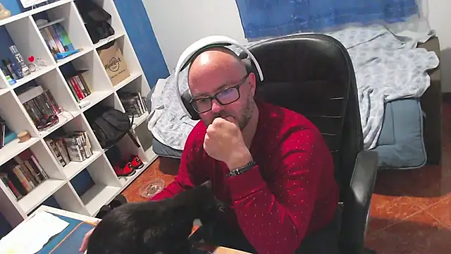 ravingr4d4 online show from April 10, 10:58 pm