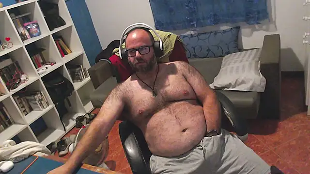 ravingr4d4 online show from July 8, 11:42 pm