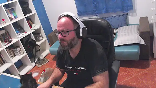 ravingr4d4 online show from July 19, 10:02 pm