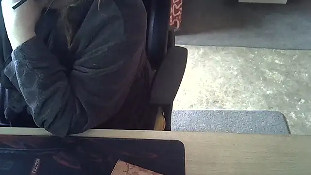 Silvia2277 online show from February 2, 7:18 am