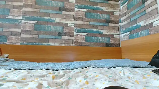 Snapshot of Andra_Love chatting on May 3, 8:15 pm Andra Love online show from May 3, 8:15 pm