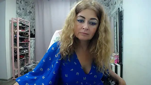 Helen1974 online show from July 10, 9:39 pm