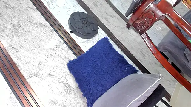 Snapshot of Sussy_Hots chatting on July 28, 8:23 pm Sussy Hots online show from July 28, 8:23 pm