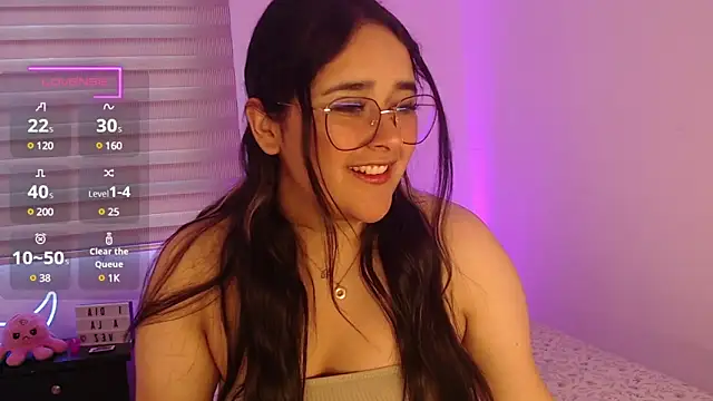 Snapshot of Megan_FE chatting on December 22, 1:11 pm Megan FE online show from December 22, 1:11 pm