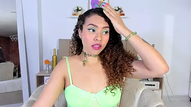 Zoe Gruber online show from March 6, 11:45 pm