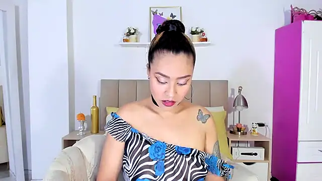 Zoe Gruber online show from March 20, 12:04 am