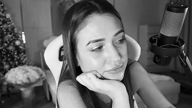 Adel chocolate  online show from January 7, 7:44 am