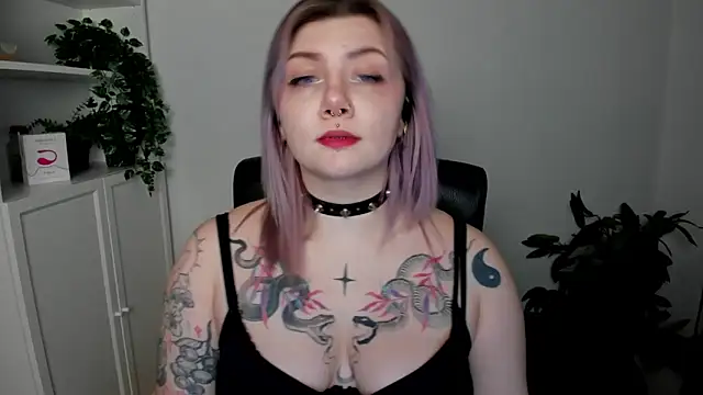 GabbiePerfect online show from April 14, 9:10 pm