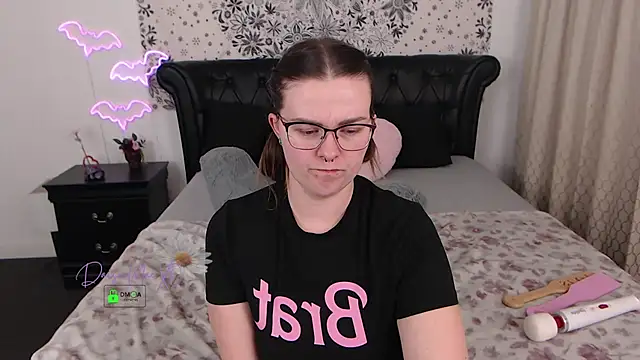 DaisieMaeXO online show from November 7, 5:40 am