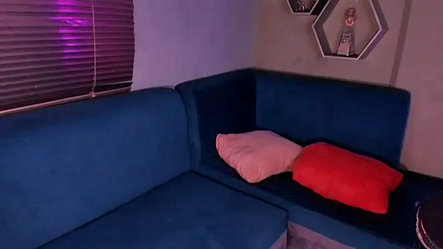 Sussy Bell01 online show from February 28, 7:26 am