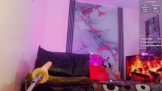  ChanellR  online show from October 7, 10:56 am