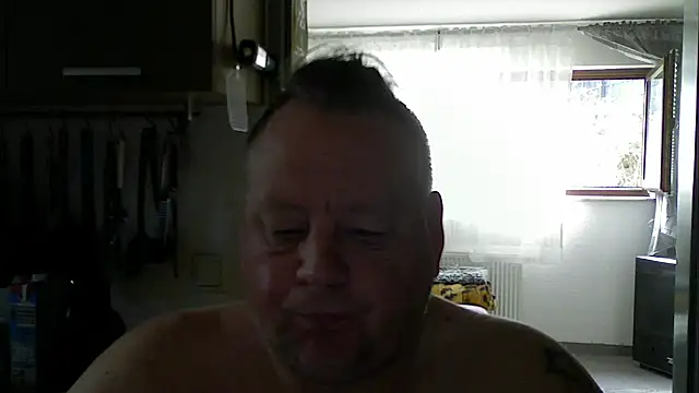 Snapshot of pimmelmann3 chatting on March 23, 9:46 am pimmelmann3 online show from March 23, 9:46 am