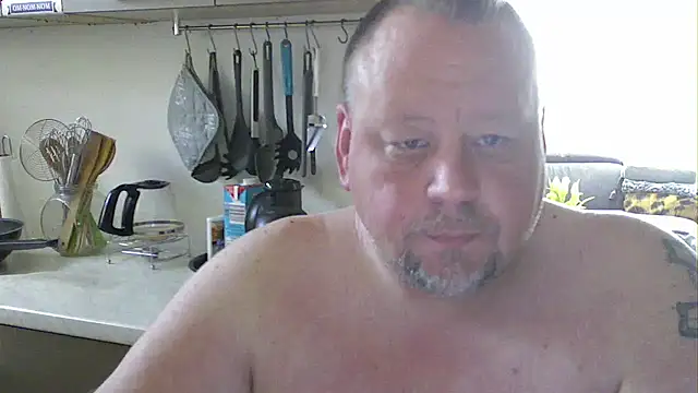 Snapshot of pimmelmann3 chatting on April 19, 8:02 am pimmelmann3 online show from April 19, 8:02 am