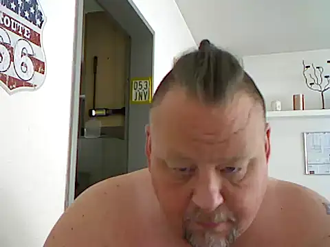 Snapshot of pimmelmann3 chatting on May 8, 10:09 am pimmelmann3 online show from May 8, 10:09 am