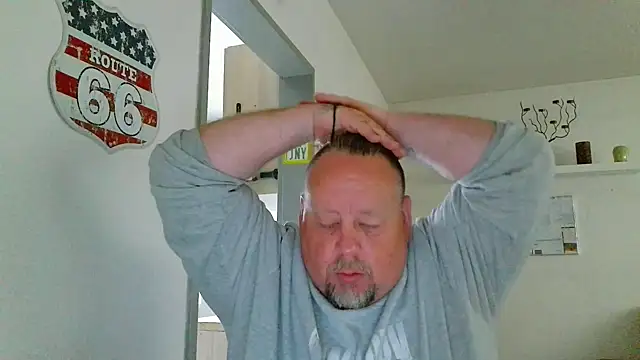 Snapshot of pimmelmann3 chatting on May 11, 8:31 am pimmelmann3 online show from May 11, 8:31 am