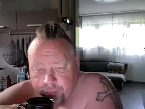 Snapshot of pimmelmann3 chatting on May 23, 4:29 am pimmelmann3 online show from May 23, 4:29 am