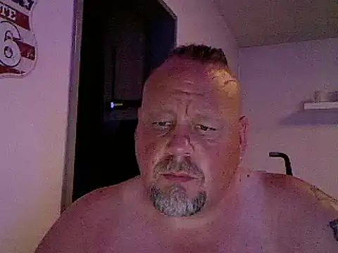 Snapshot of pimmelmann3 chatting on May 29, 9:02 pm pimmelmann3 online show from May 29, 9:02 pm