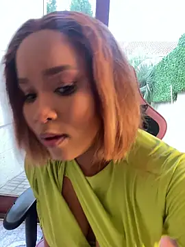 Snapshot of Stunning_Booty chatting on March 4, 4:02 pm Stunning Booty online show from March 4, 4:02 pm