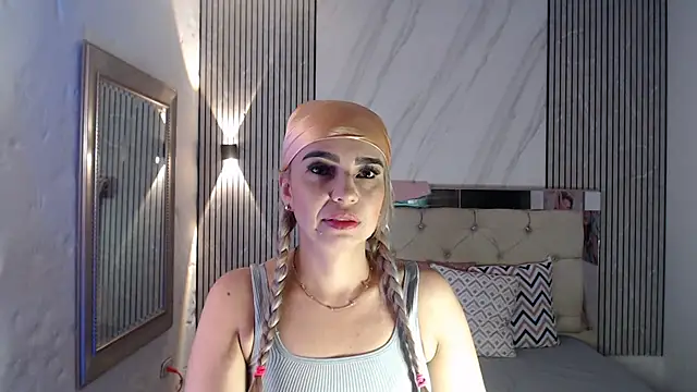 ashley  tylor online show from February 4, 2:17 am