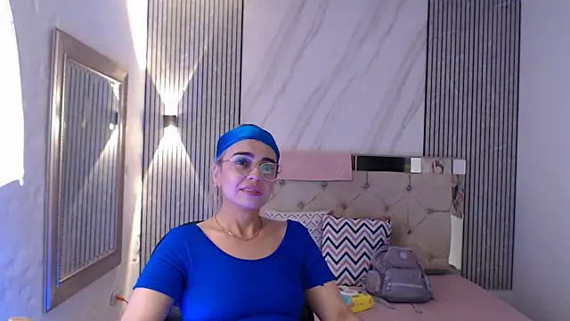 ashley  tylor online show from February 22, 1:18 am