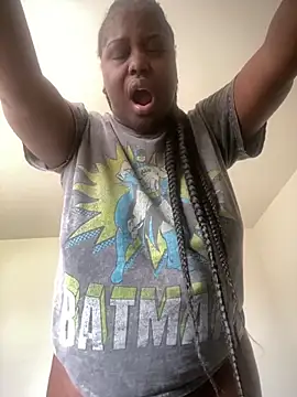 fantasygyal online show from May 17, 3:52 pm