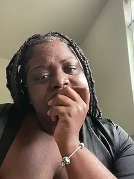 fantasygyal online show from July 7, 5:39 pm