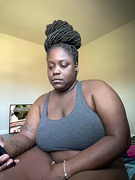 fantasygyal online show from July 13, 3:04 pm