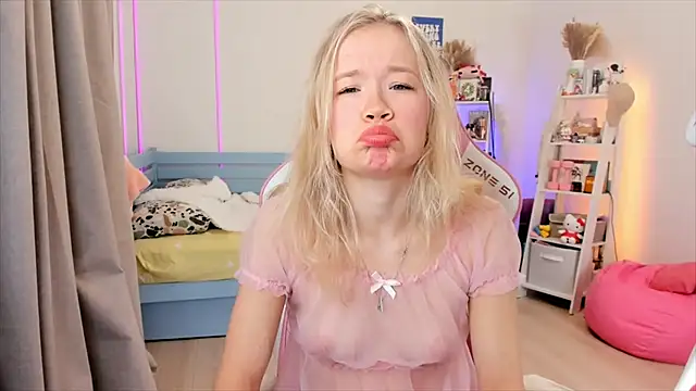 Lily Young online show from November 29, 4:37 am