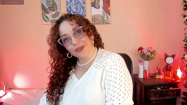 Snapshot of pamela_bell chatting on December 6, 2:38 pm pamela bell online show from December 6, 2:38 pm