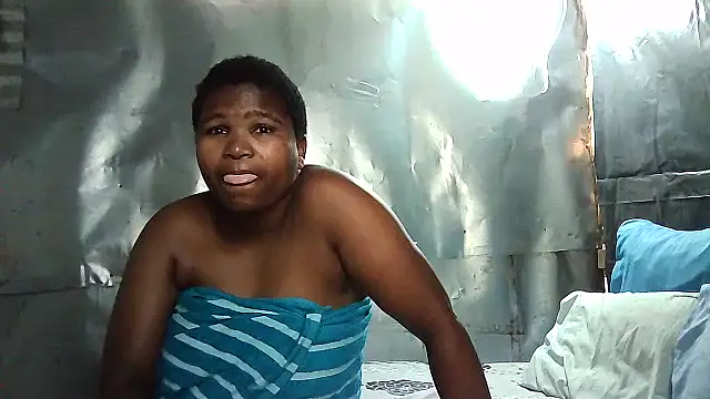 Snapshot of Cutegood2 chatting on November 7, 8:03 am Cutegood2 online show from November 7, 8:03 am