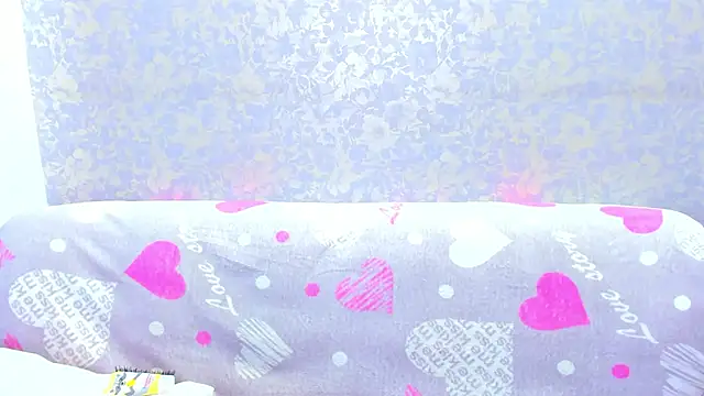 Vanessa Florence online show from May 9, 1:11 am