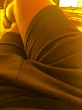 Snapshot of cussy007 chatting on June 8, 9:31 am cussy007 online show from June 8, 9:31 am