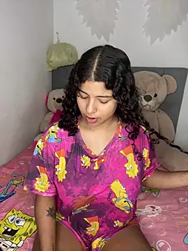 PittAndLunaa online show from March 29, 3:28 am