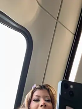 jackelinuh online show from February 19, 2:24 pm