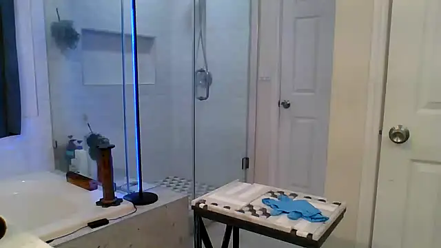 El Gizmo online show from March 10, 4:50 am